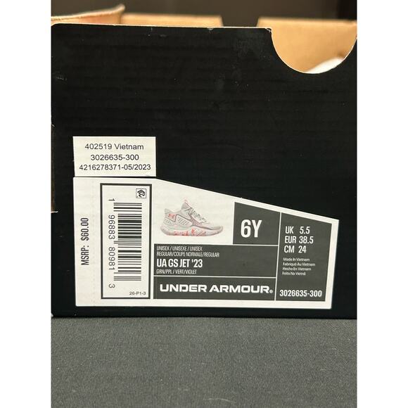 Under Armour Jet 23 GS / $60 Retail!! / Size 6Y(7W) / Brand New - Picture 10 of 10